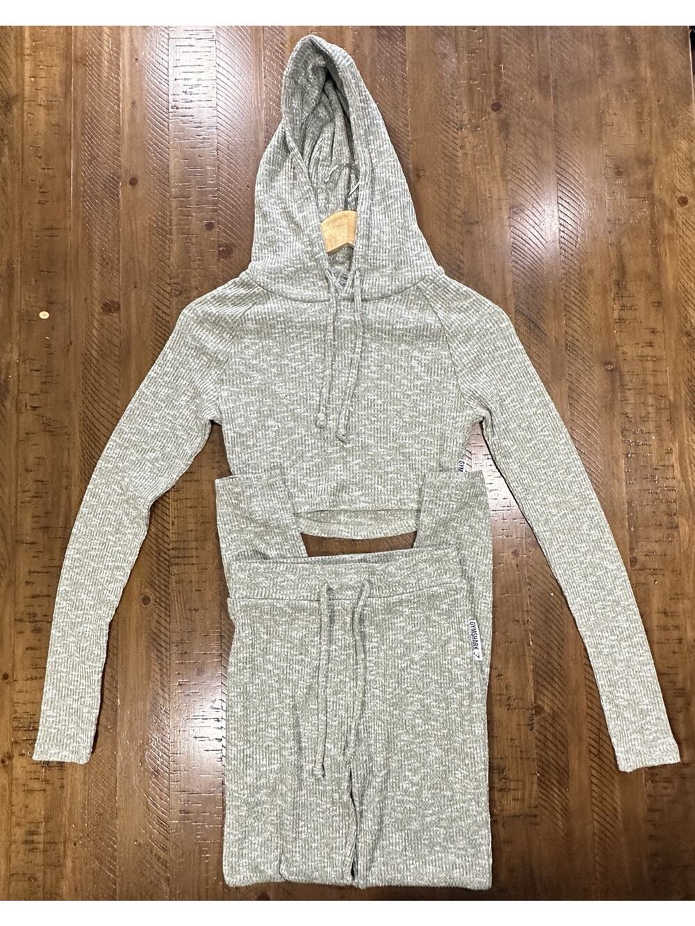 Gymshark Slounge Tracksuit Set Size XS Crop Top & Joggers Leggings Sexy